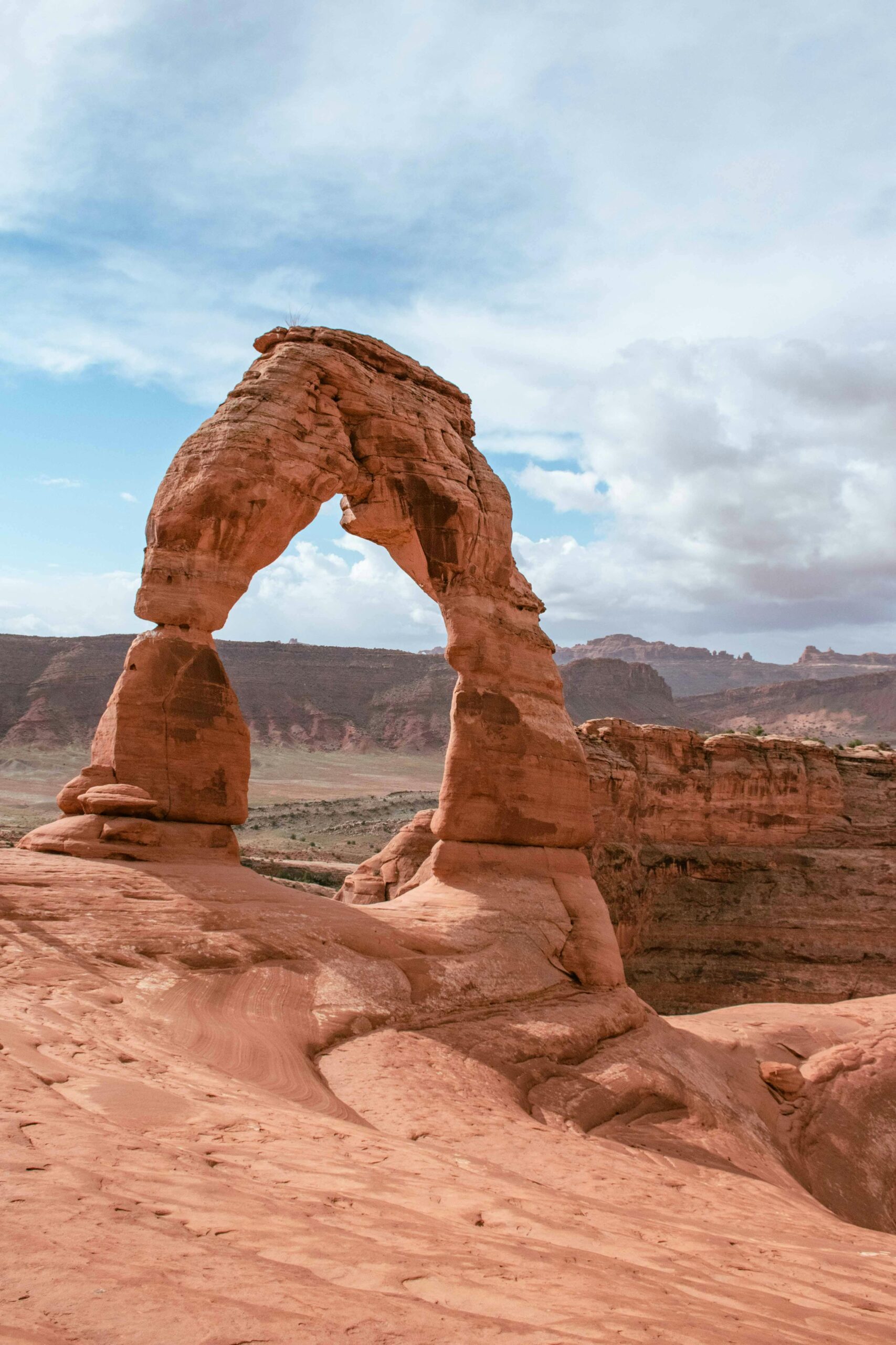 Image of red rock arch formation.